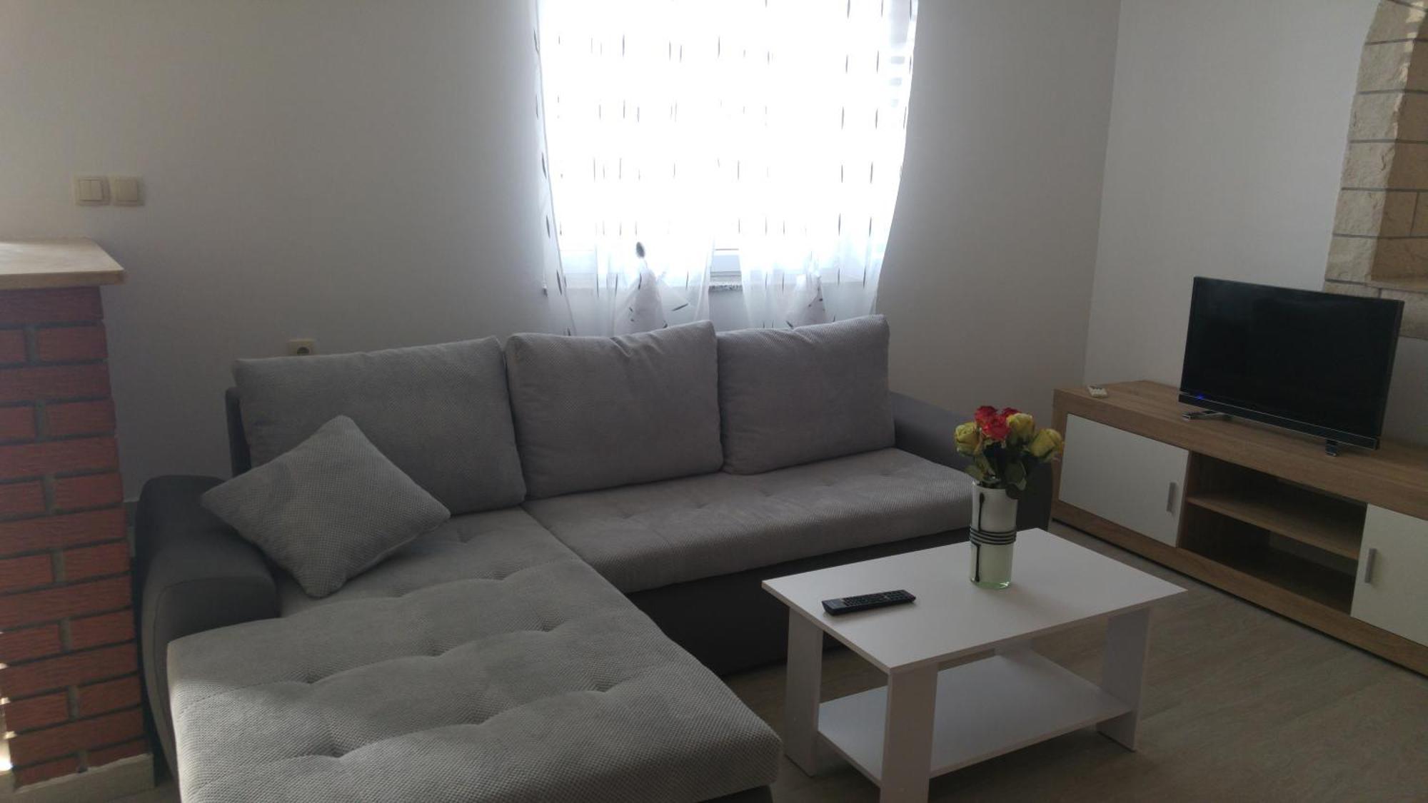 Apartments And Room Suza Сен Екстериор снимка