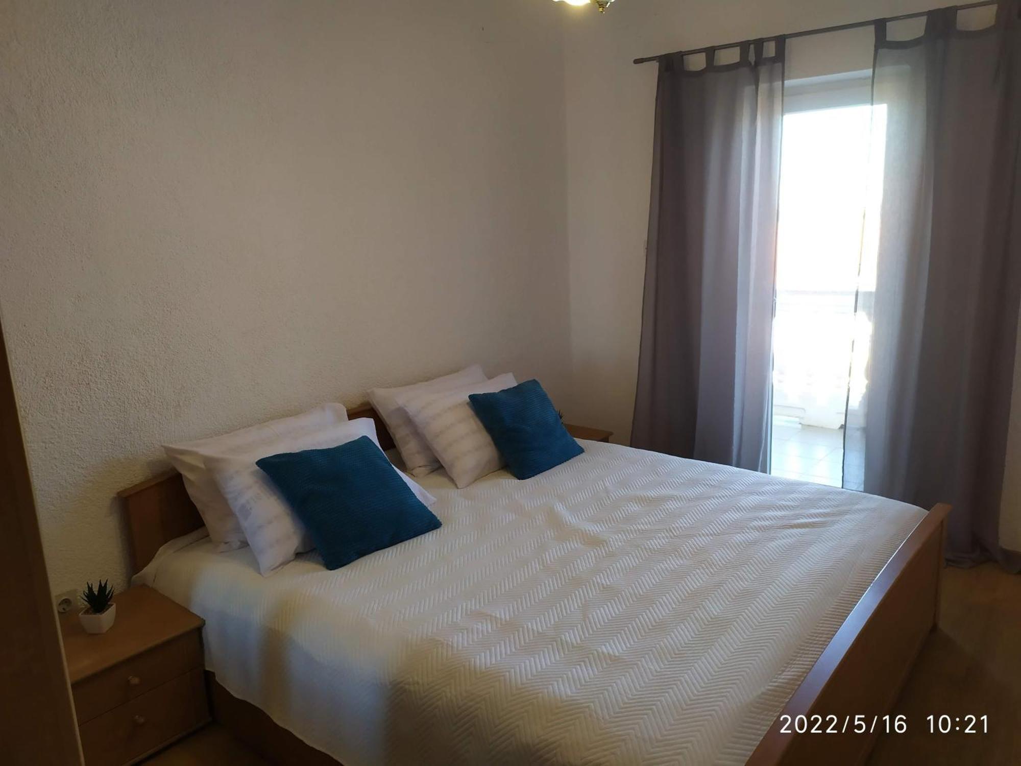 Apartments And Room Suza Сен Екстериор снимка