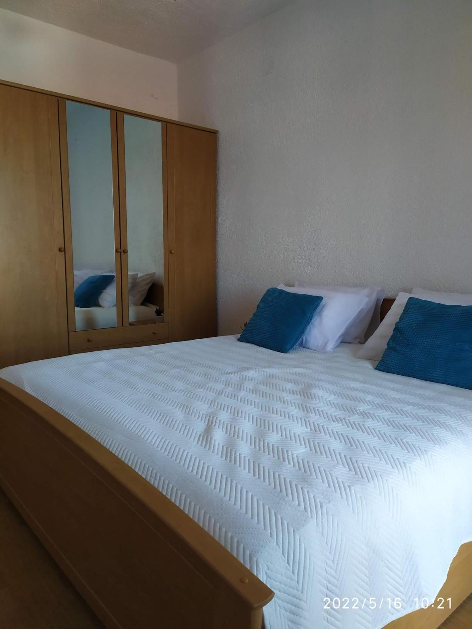 Apartments And Room Suza Сен Екстериор снимка