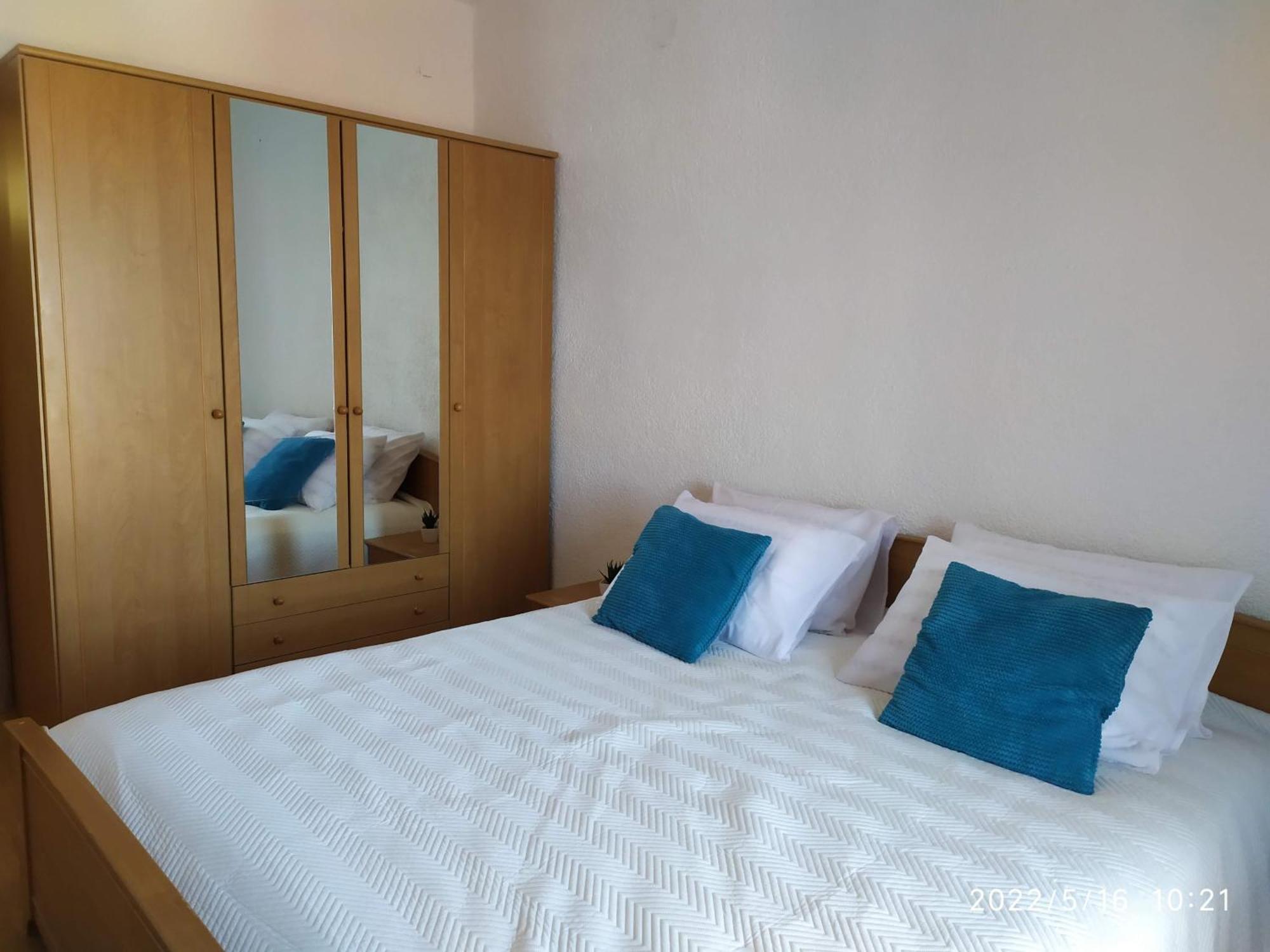 Apartments And Room Suza Сен Екстериор снимка